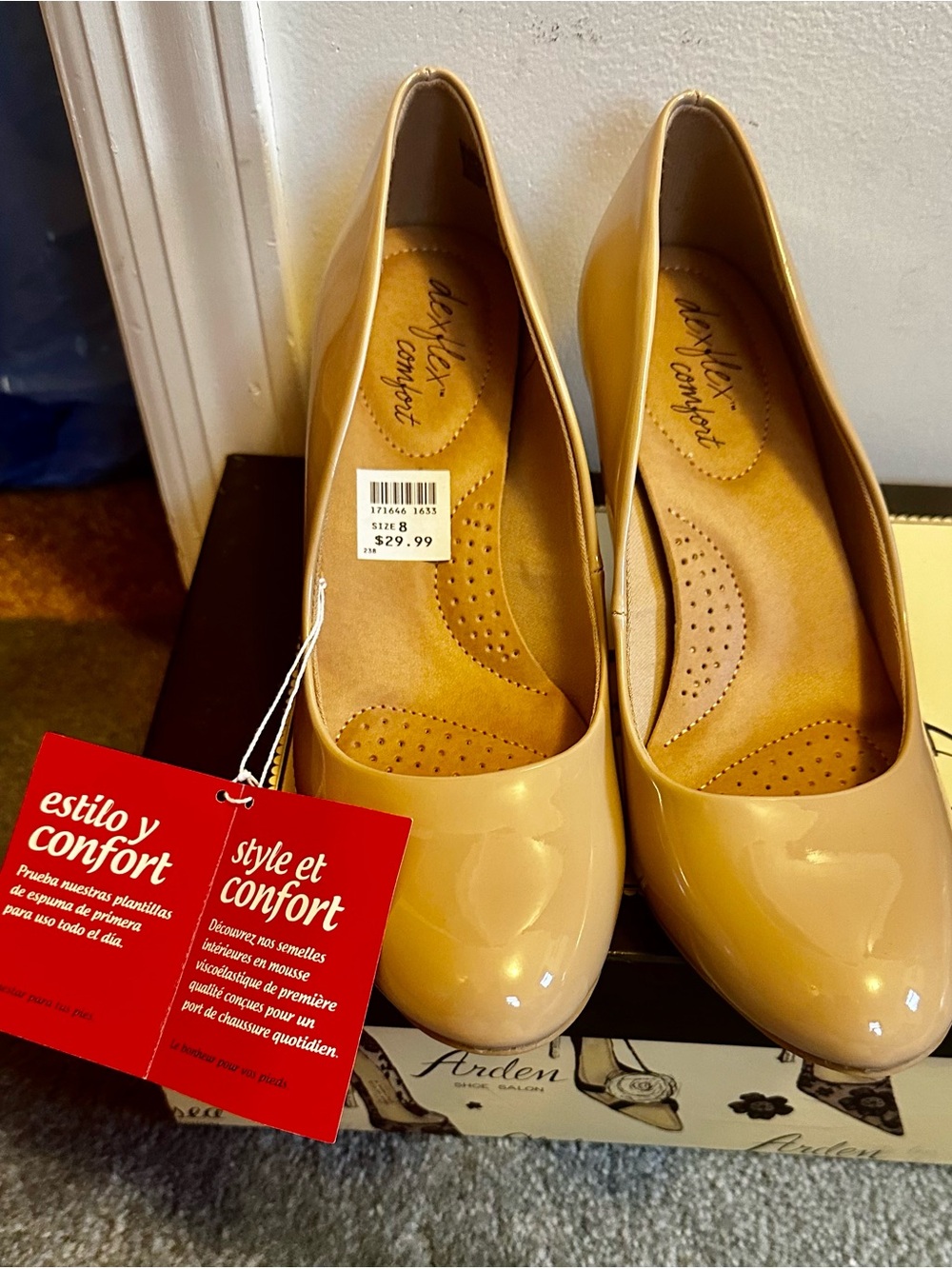 dexflex comfort Nude Patent Heels